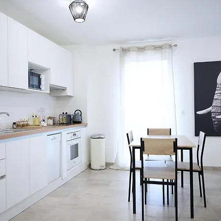 Apartment Beau T2 Dans Le Sud De Paris, Parking Gratuit Saint-Maur-des-Fosses